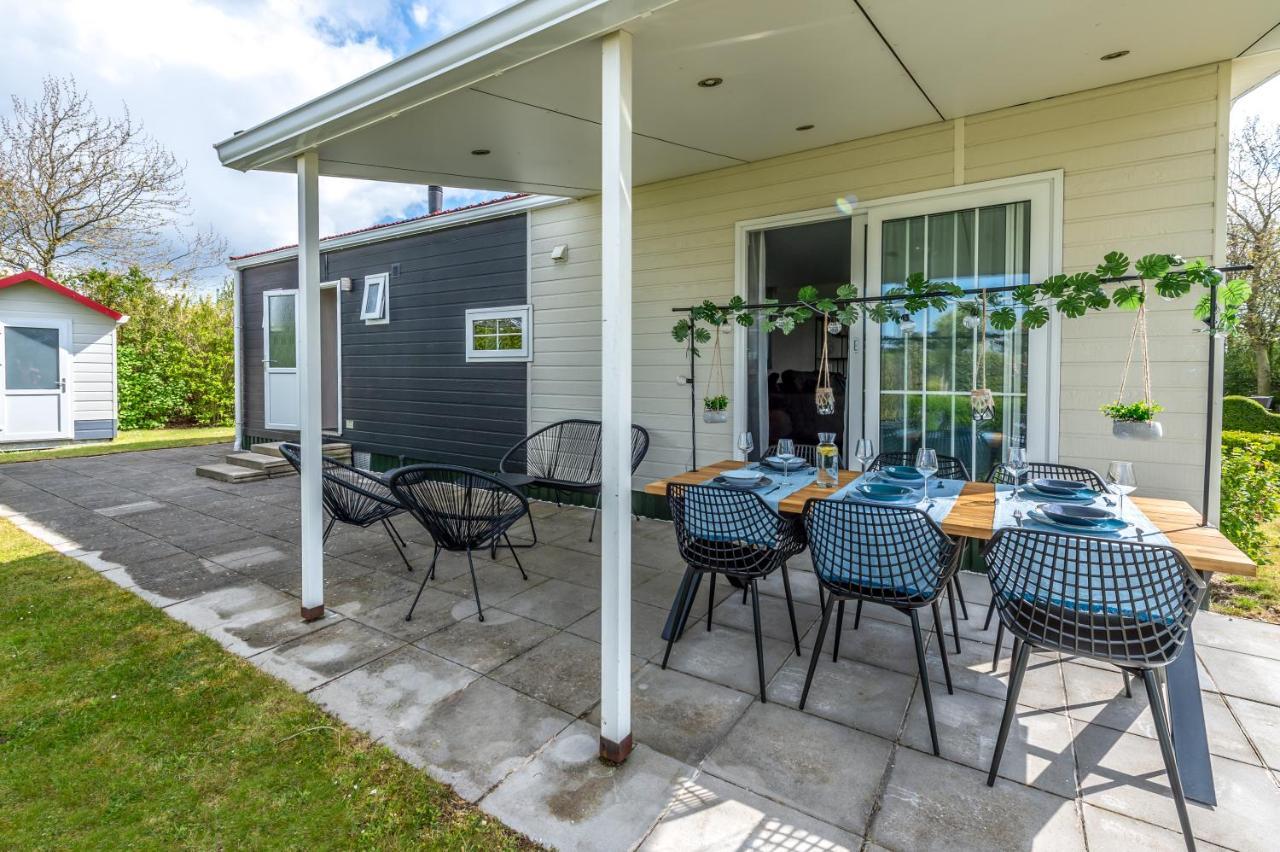 Luxe 5-Persoons Chalet Op Familiecamping Baarland Екстериор снимка